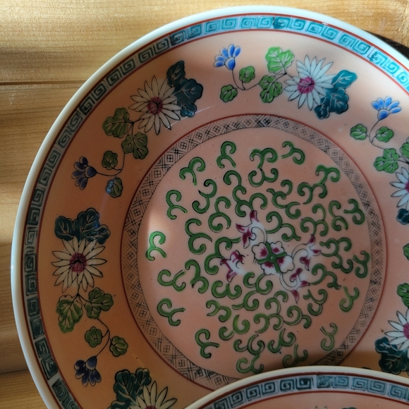 Vintage Chinese Porcelain Plates - Picture 3 of 6